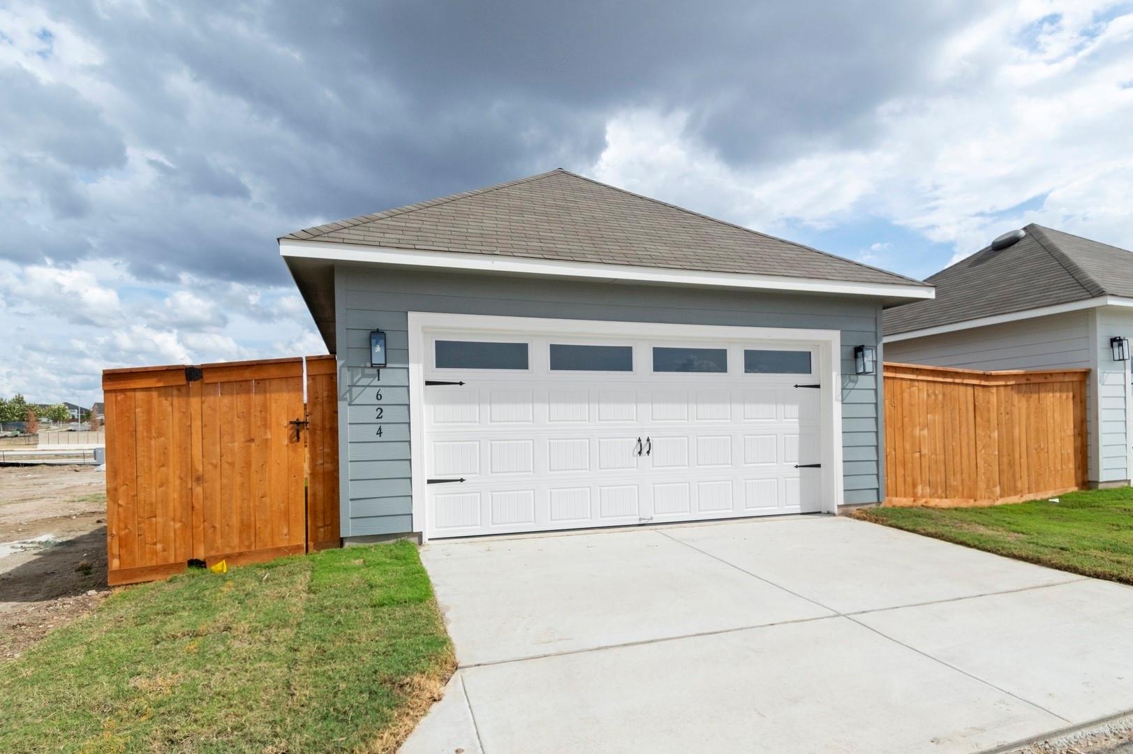 1624 Esplanade Pkwy, San Marcos, TX 78666