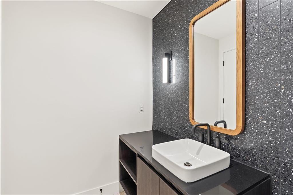 48 East Ave # 1503, Austin, TX 78701