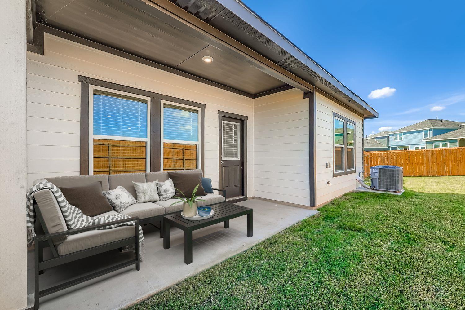 12112 Douglas Fir Cir, Mustang Ridge, TX 78610