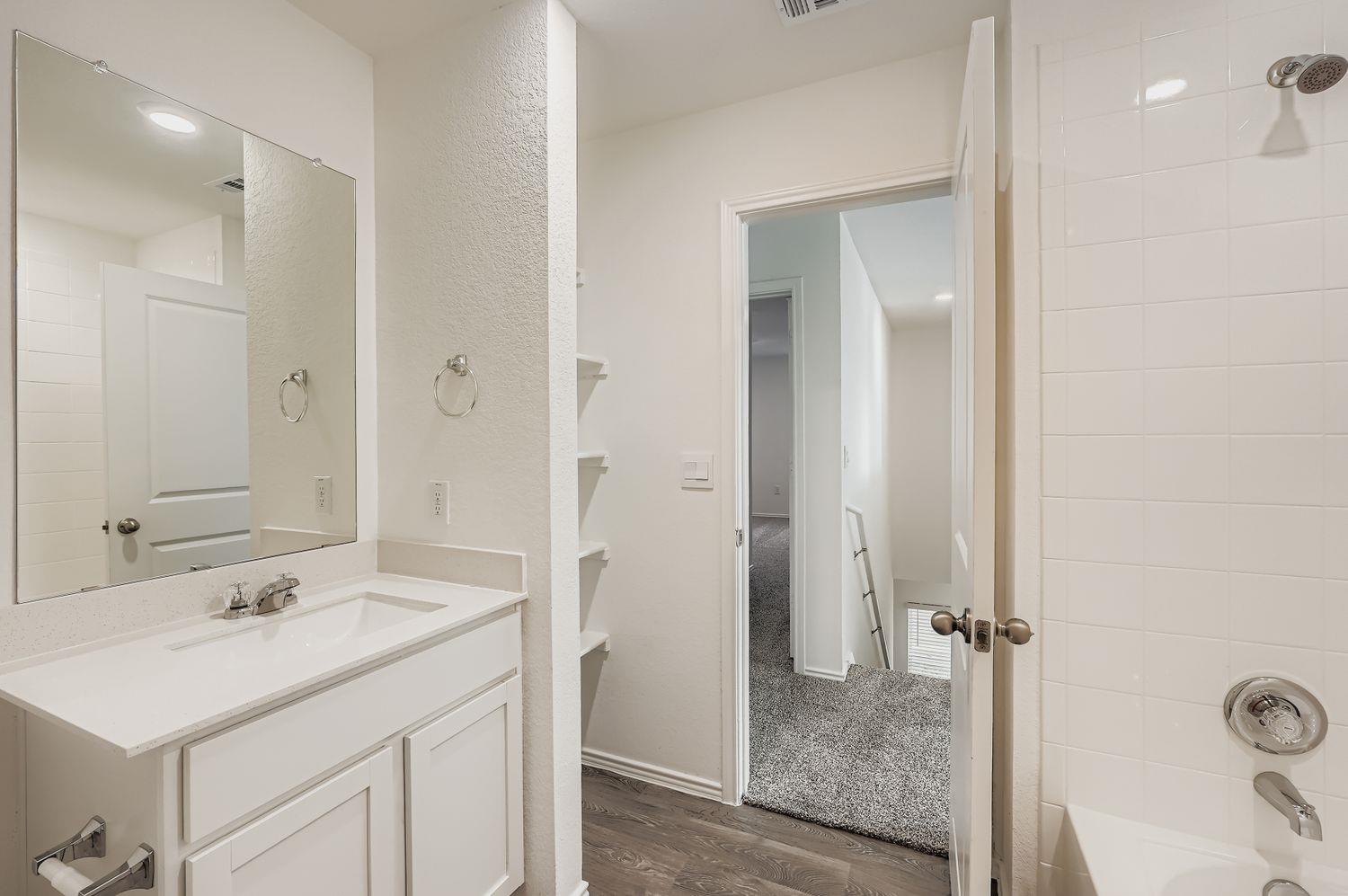 12112 Douglas Fir Cir, Mustang Ridge, TX 78610