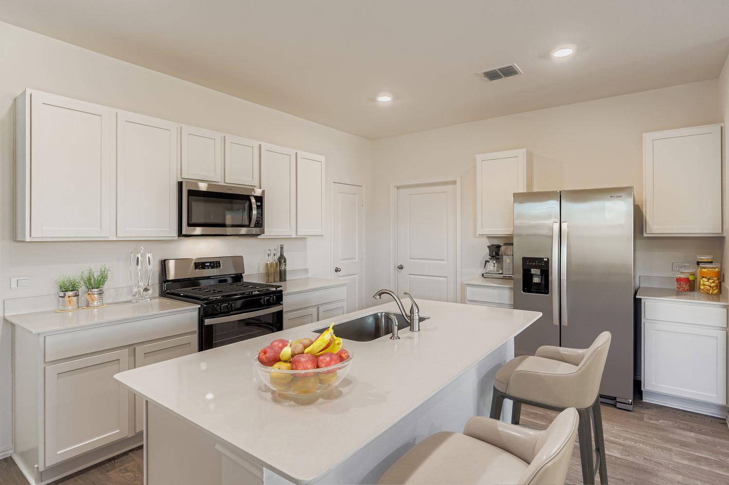 12112 Douglas Fir Cir, Mustang Ridge, TX 78610