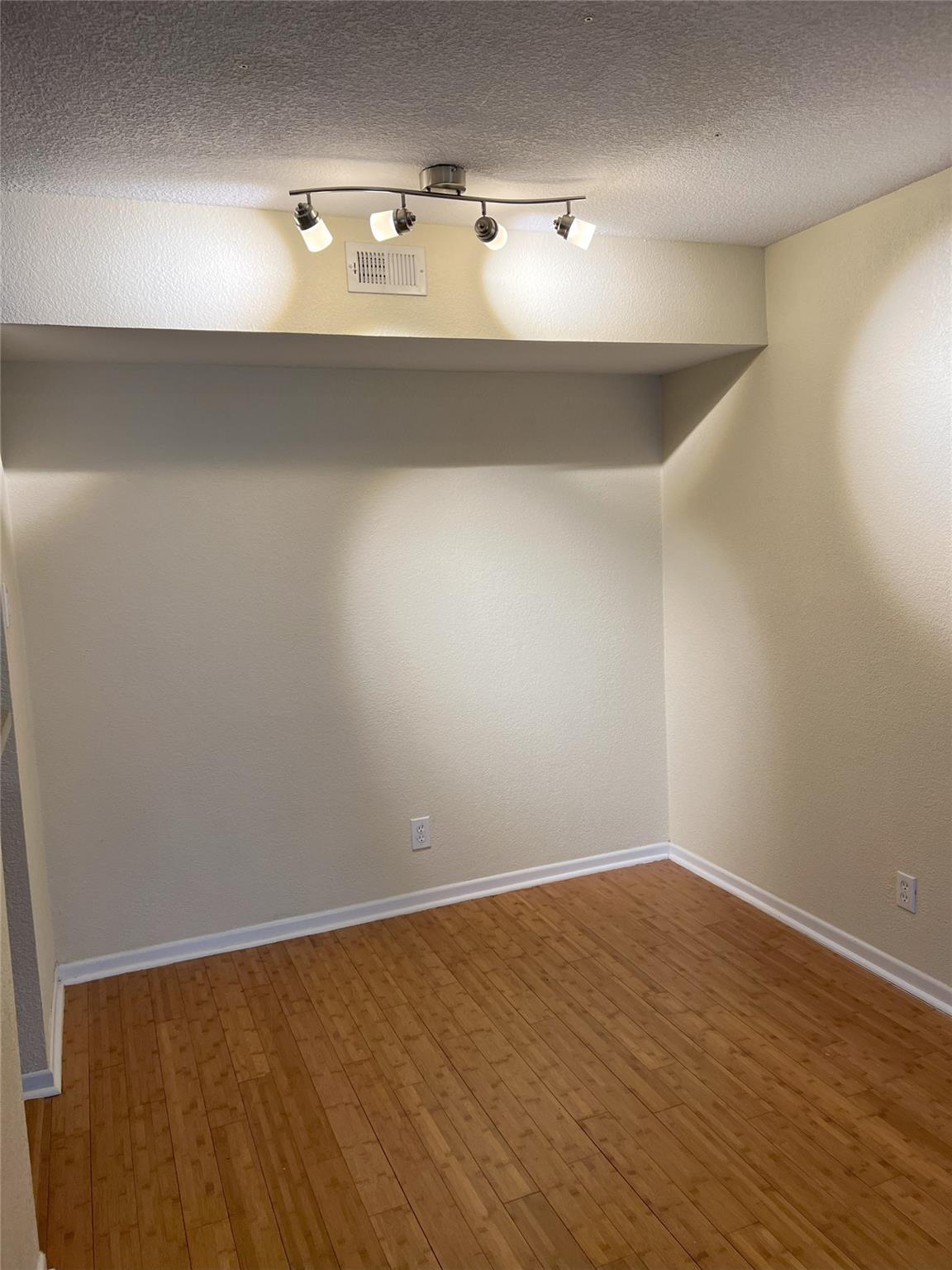 3204 Manchaca Rd # 114, Austin, TX 78704