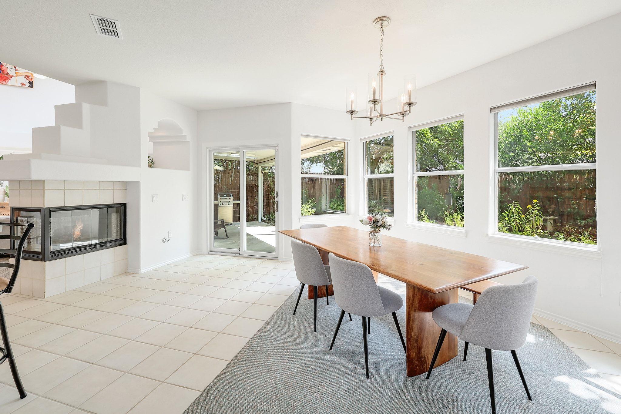 9627 Copper Creek Dr, Austin, TX 78729