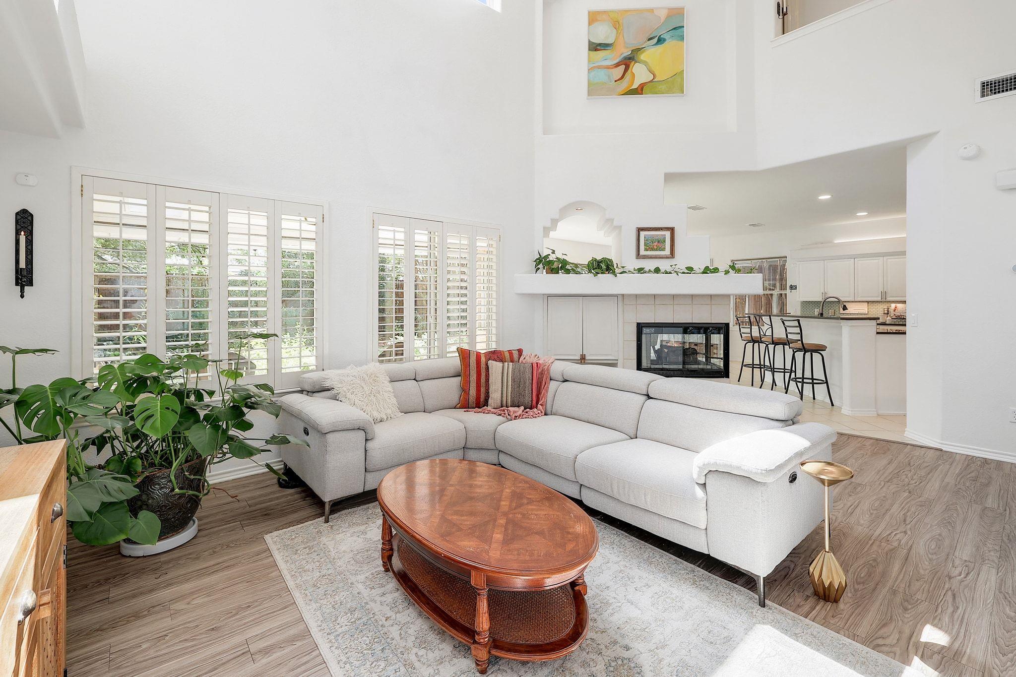 9627 Copper Creek Dr, Austin, TX 78729