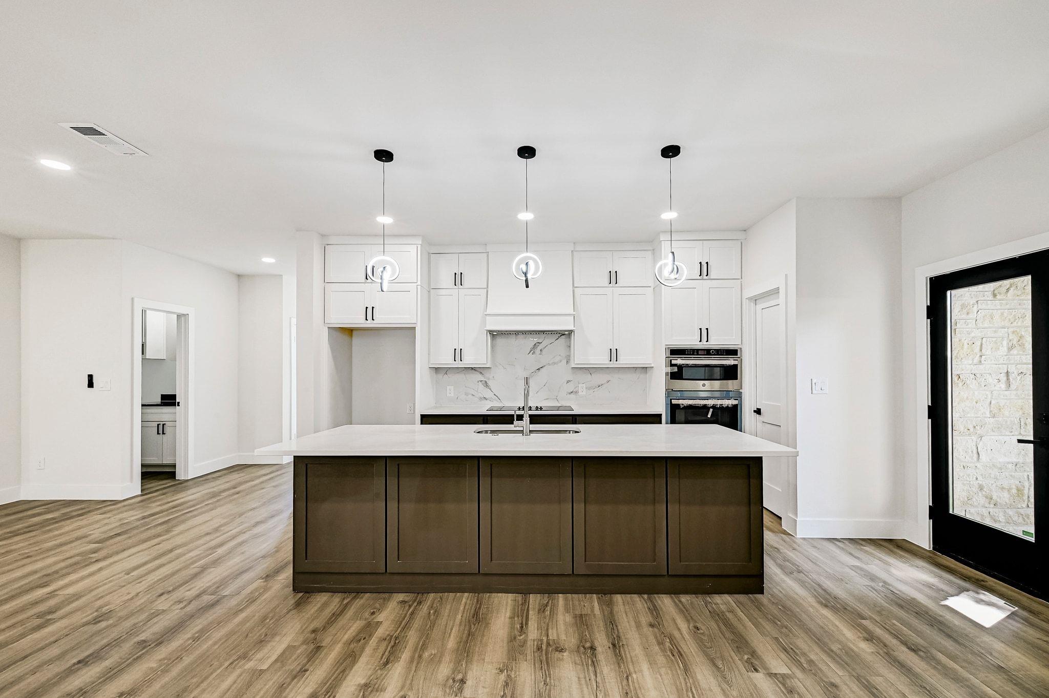 804 Hi Cir W # A, Horseshoe Bay, TX 78657