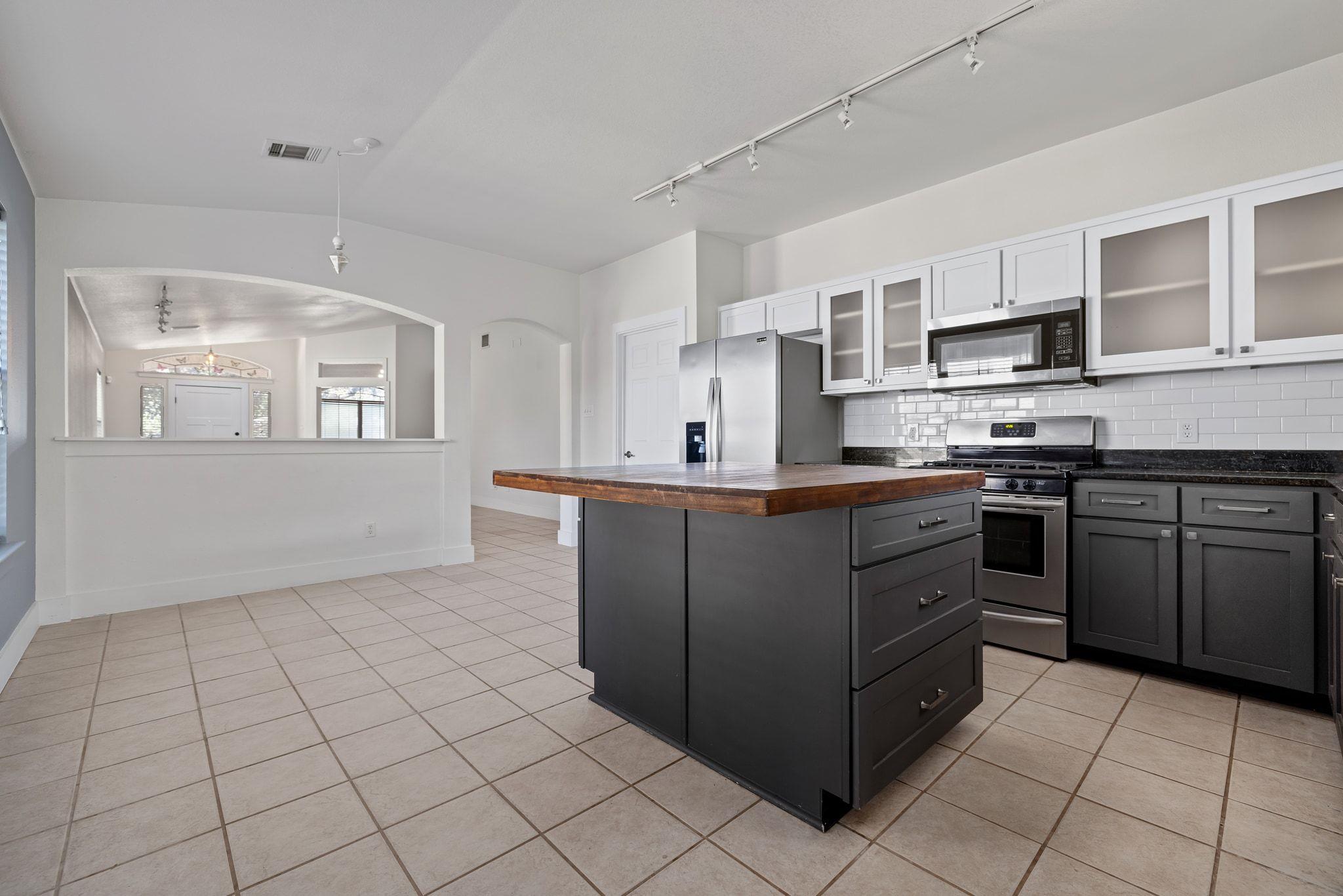 9324 Muskberry Cv, Austin, TX 78717