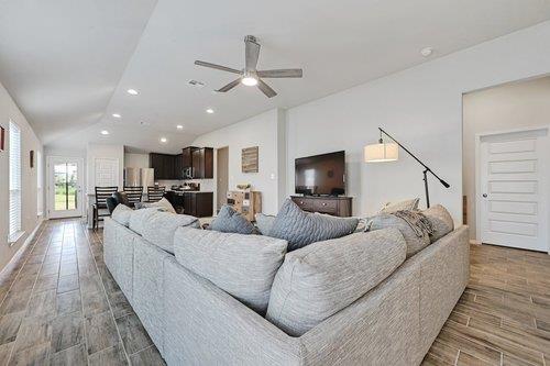 155 Lyndon Dr, San Marcos, TX 78666