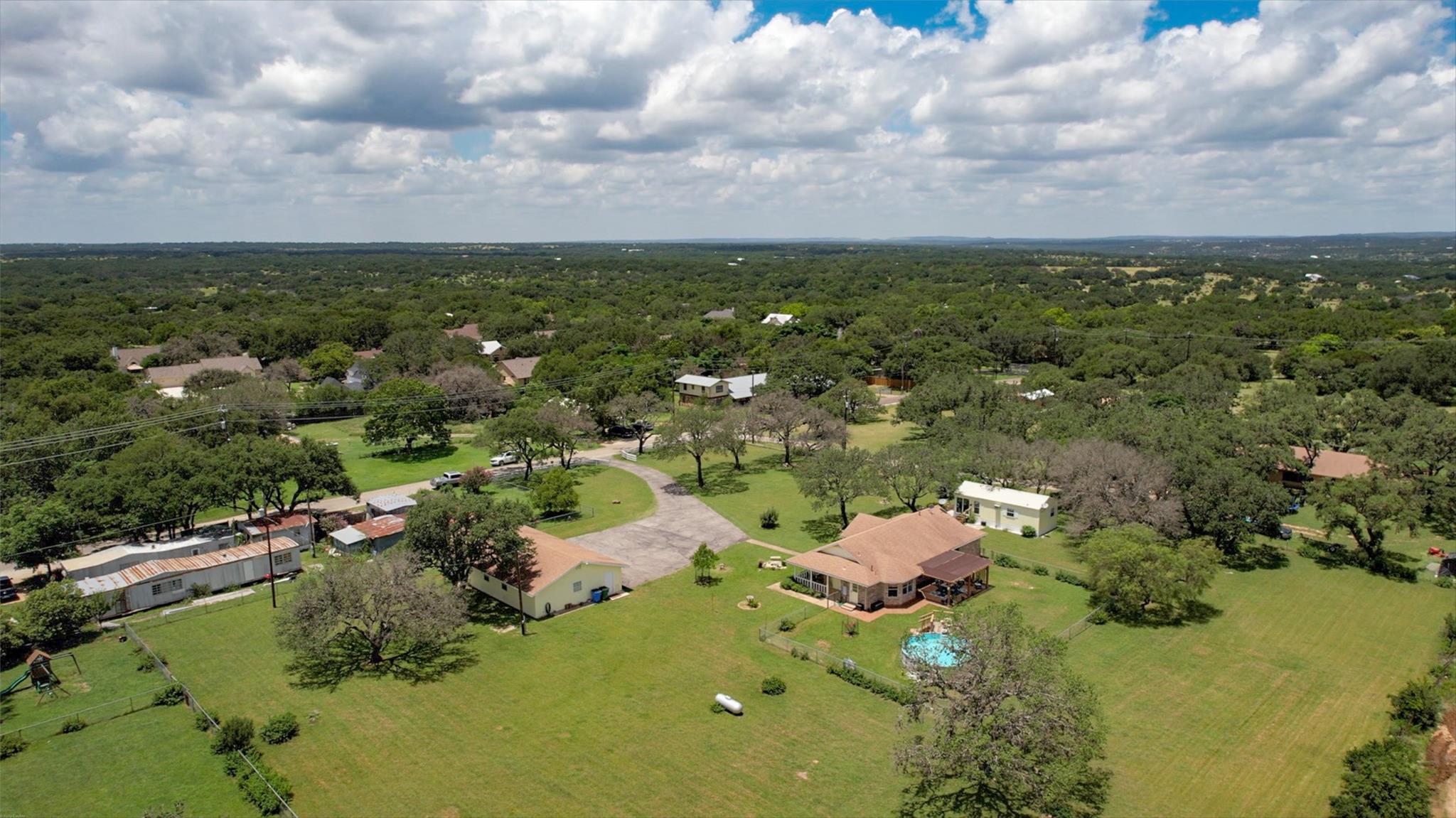 504 N Avenue N, Johnson City, TX 78636