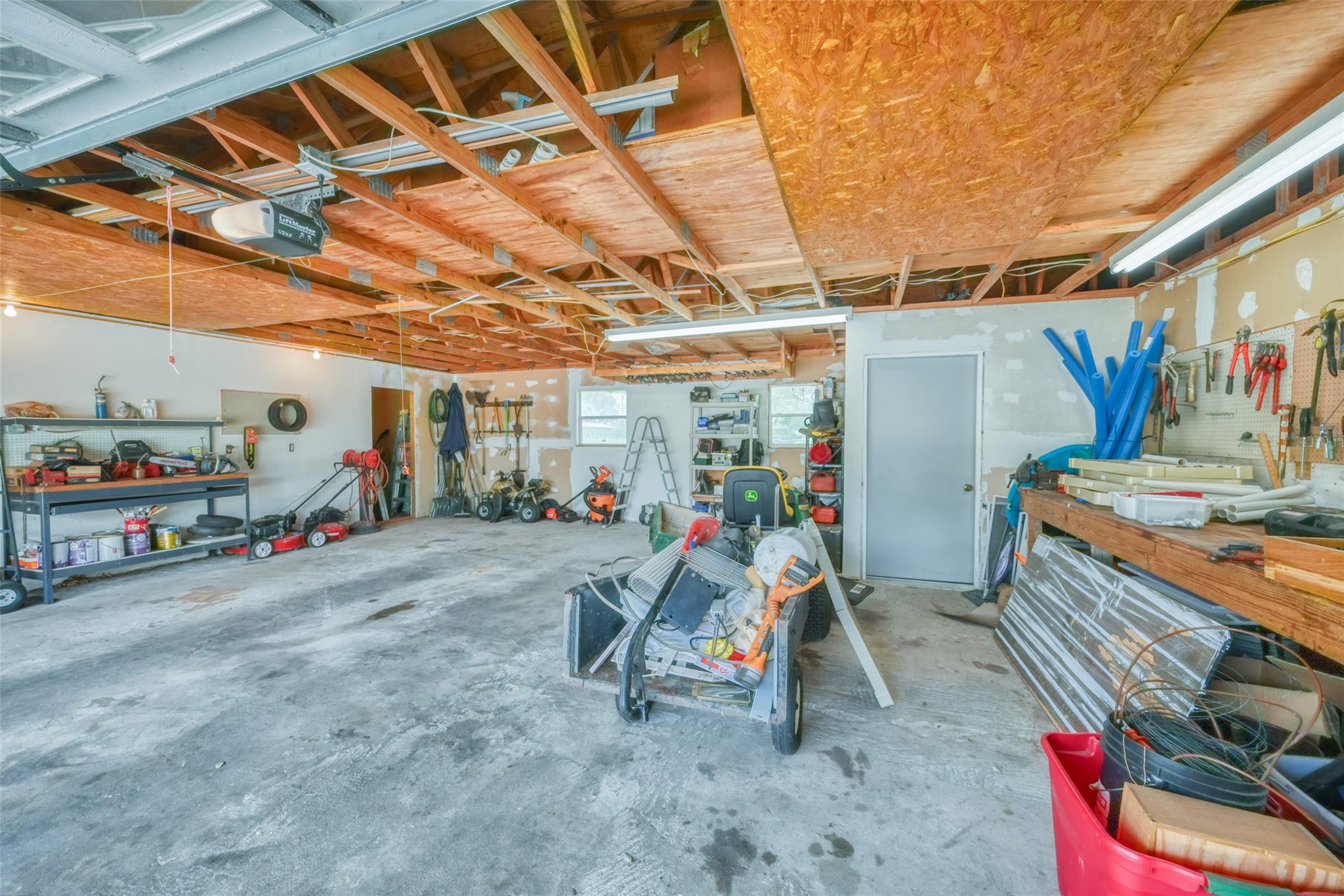 504 N Avenue N, Johnson City, TX 78636