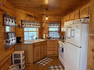 504 N Avenue N, Johnson City, TX 78636