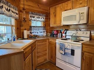 504 N Avenue N, Johnson City, TX 78636