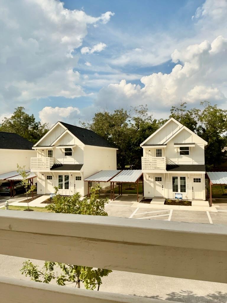 2002 W 2nd St # 802, Taylor, TX 76574