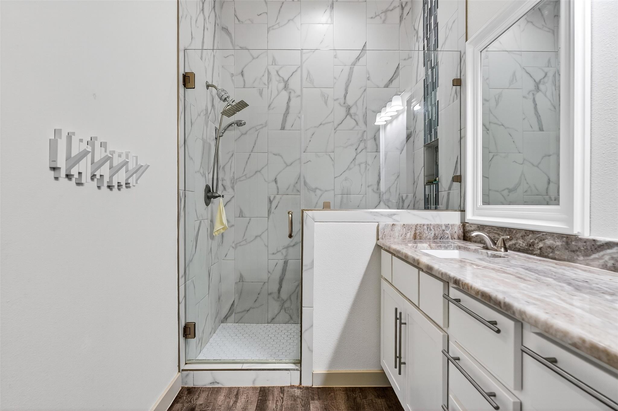 201 Hanauma Dr, Bastrop, TX 78602