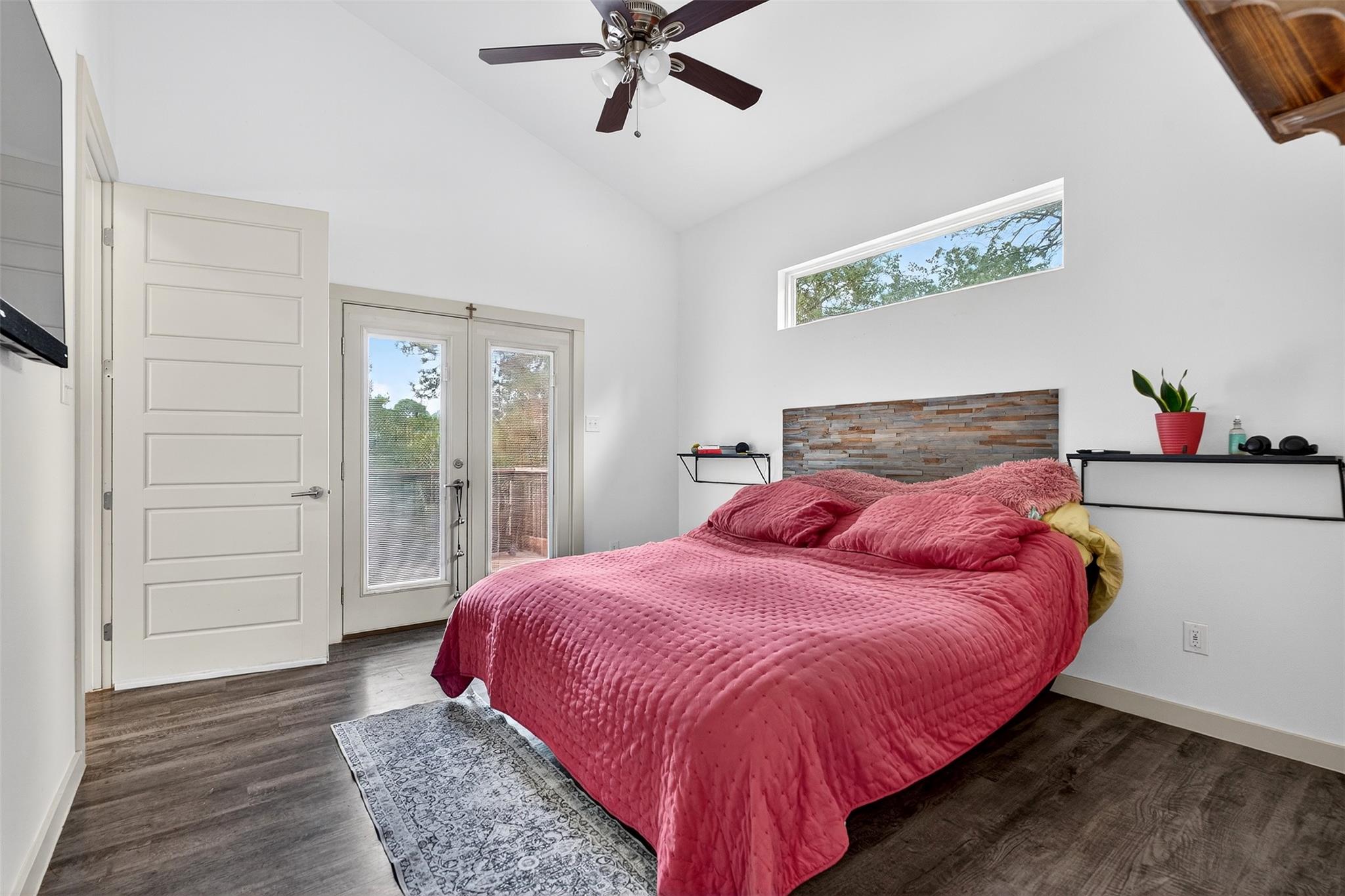 201 Hanauma Dr, Bastrop, TX 78602