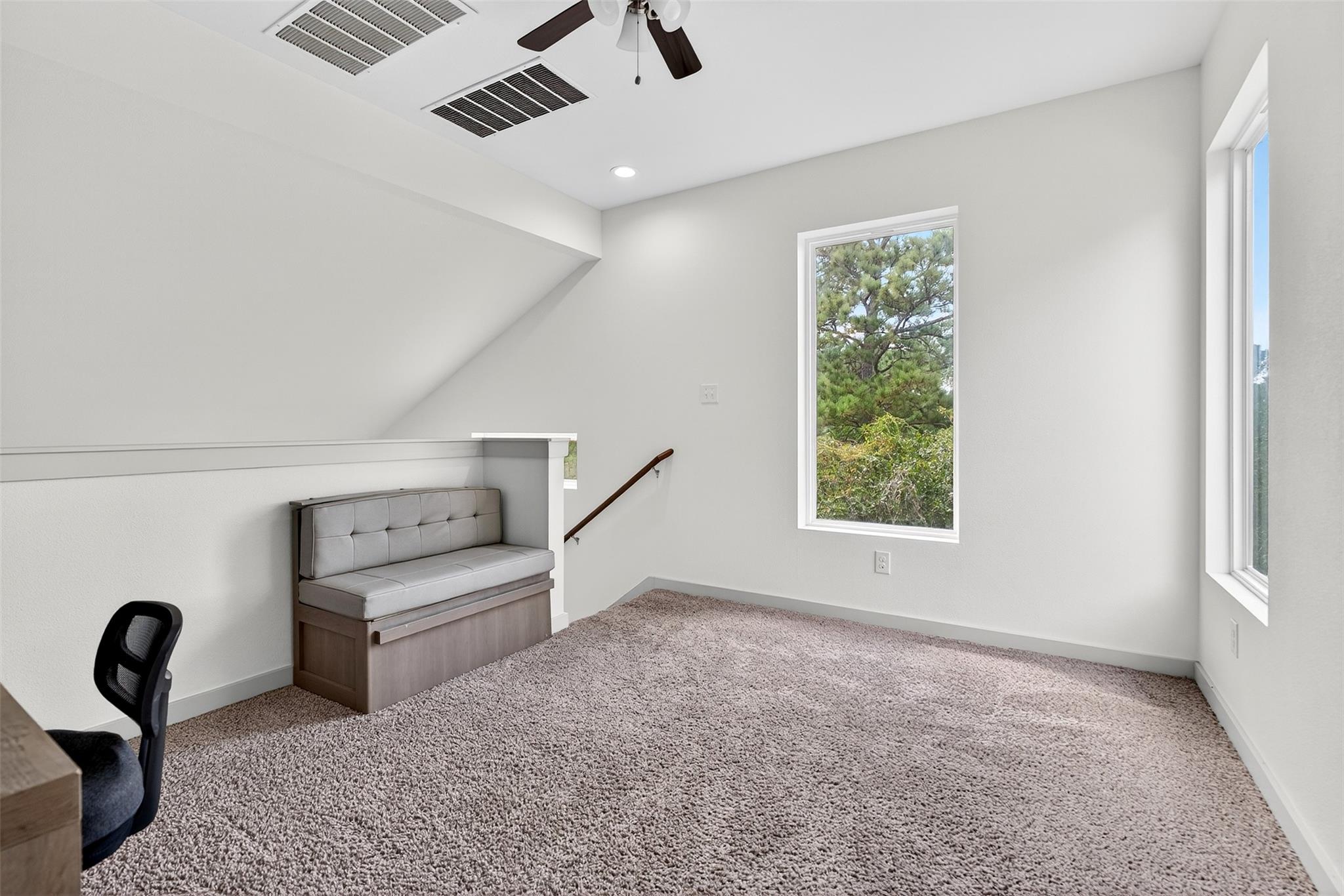 201 Hanauma Dr, Bastrop, TX 78602