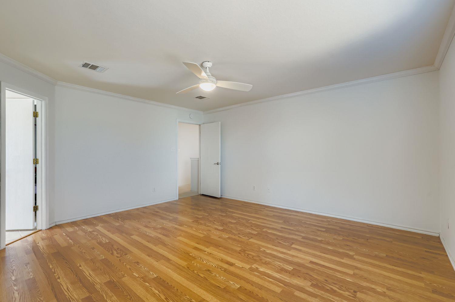 411 Meadow Park Dr, Georgetown, TX 78626