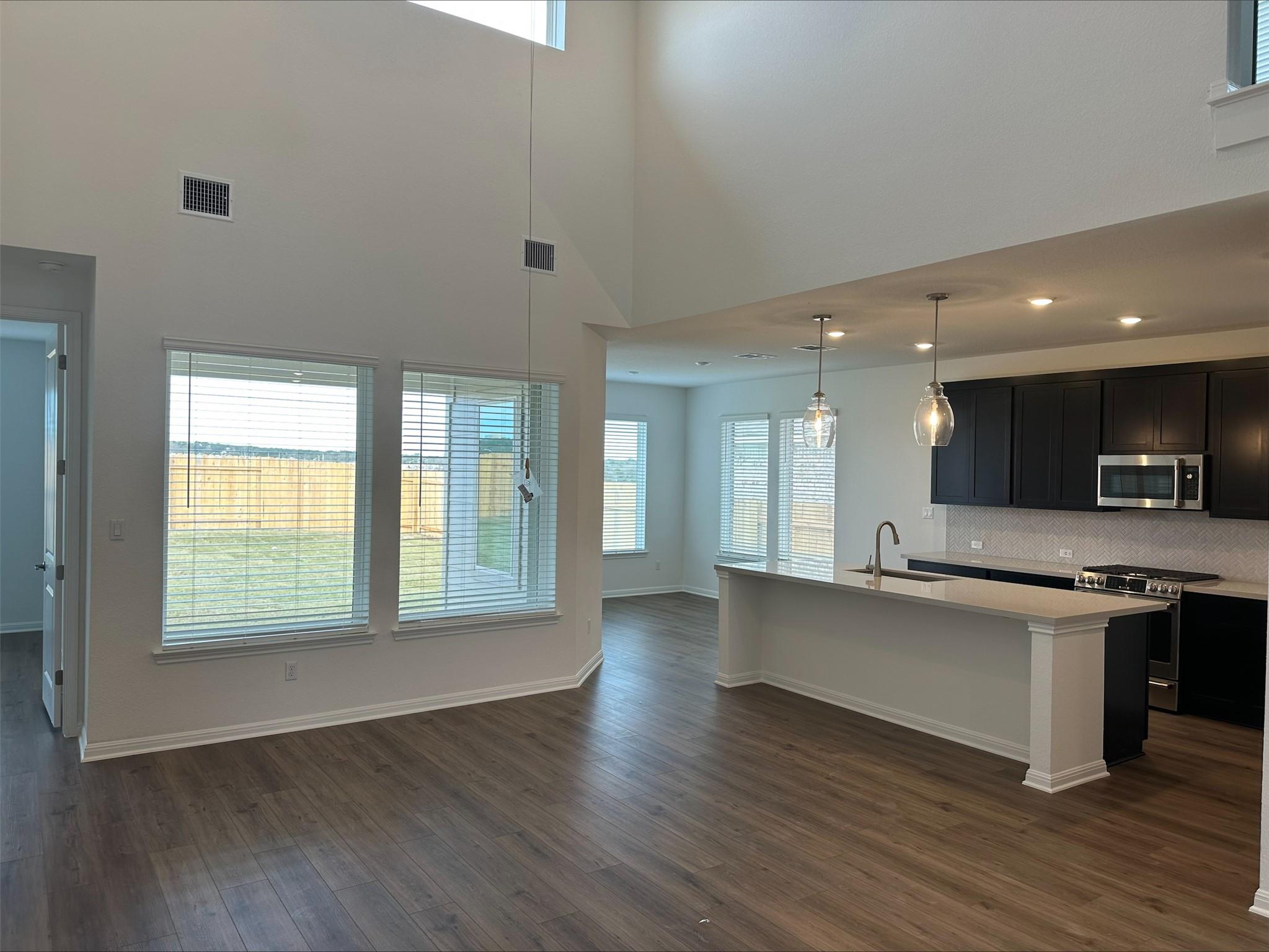 321 Horsemint Ln, Georgetown, TX 78633