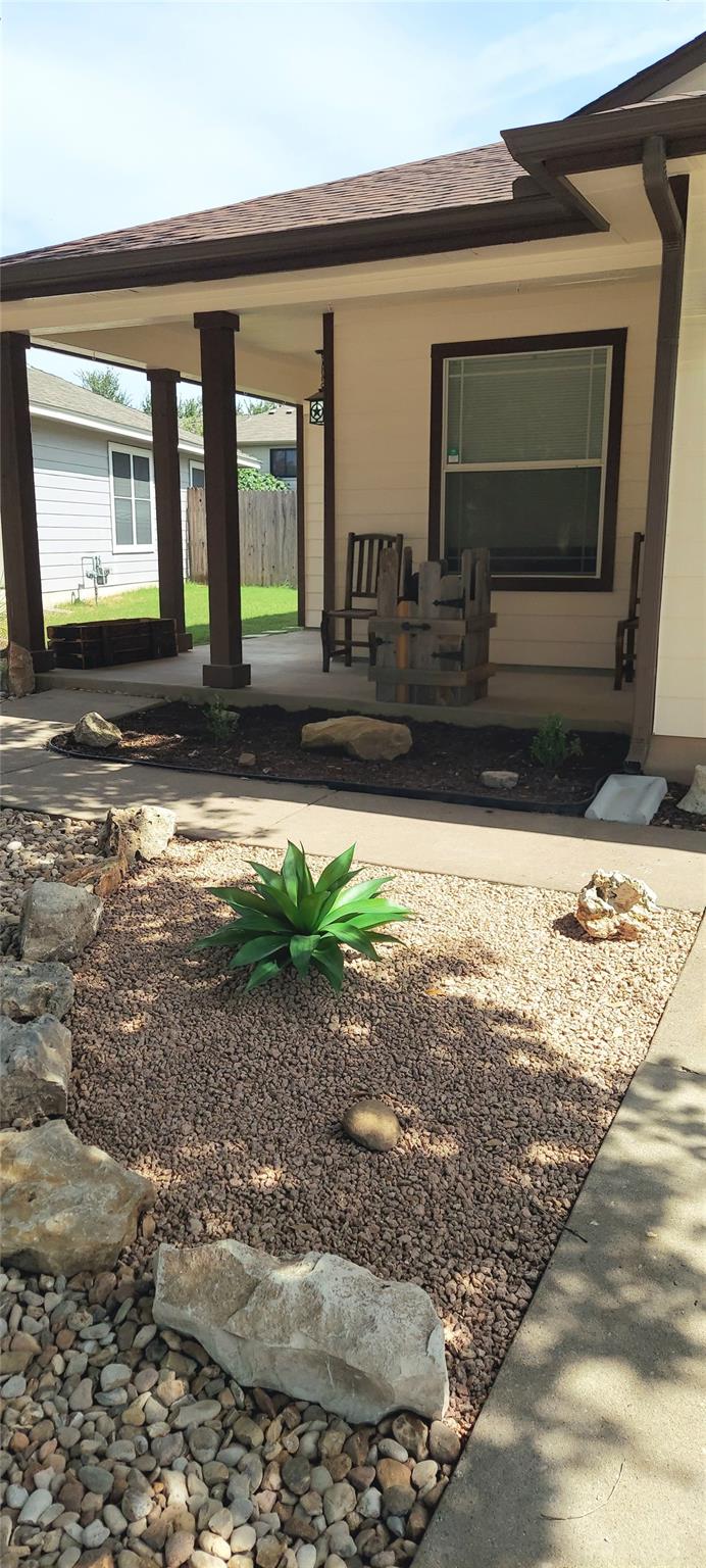 17609 Soapberry Cv, Elgin, TX 78621