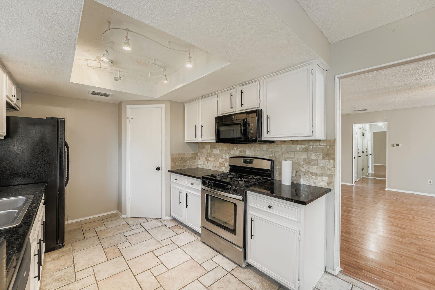 1415 Lance Way, Austin, TX 78758