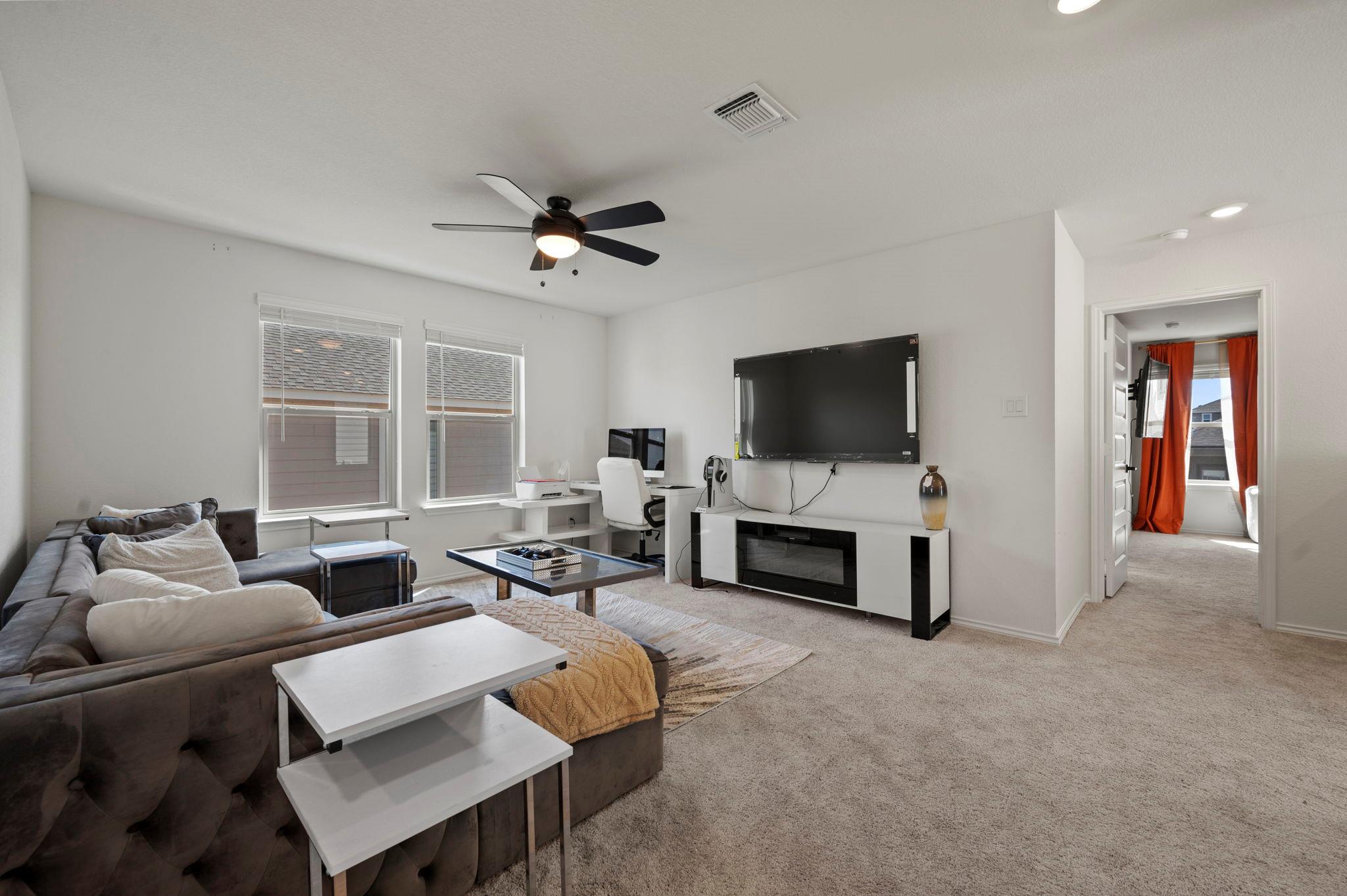 232 Robert Hightower Dr, Jarrell, TX 76537