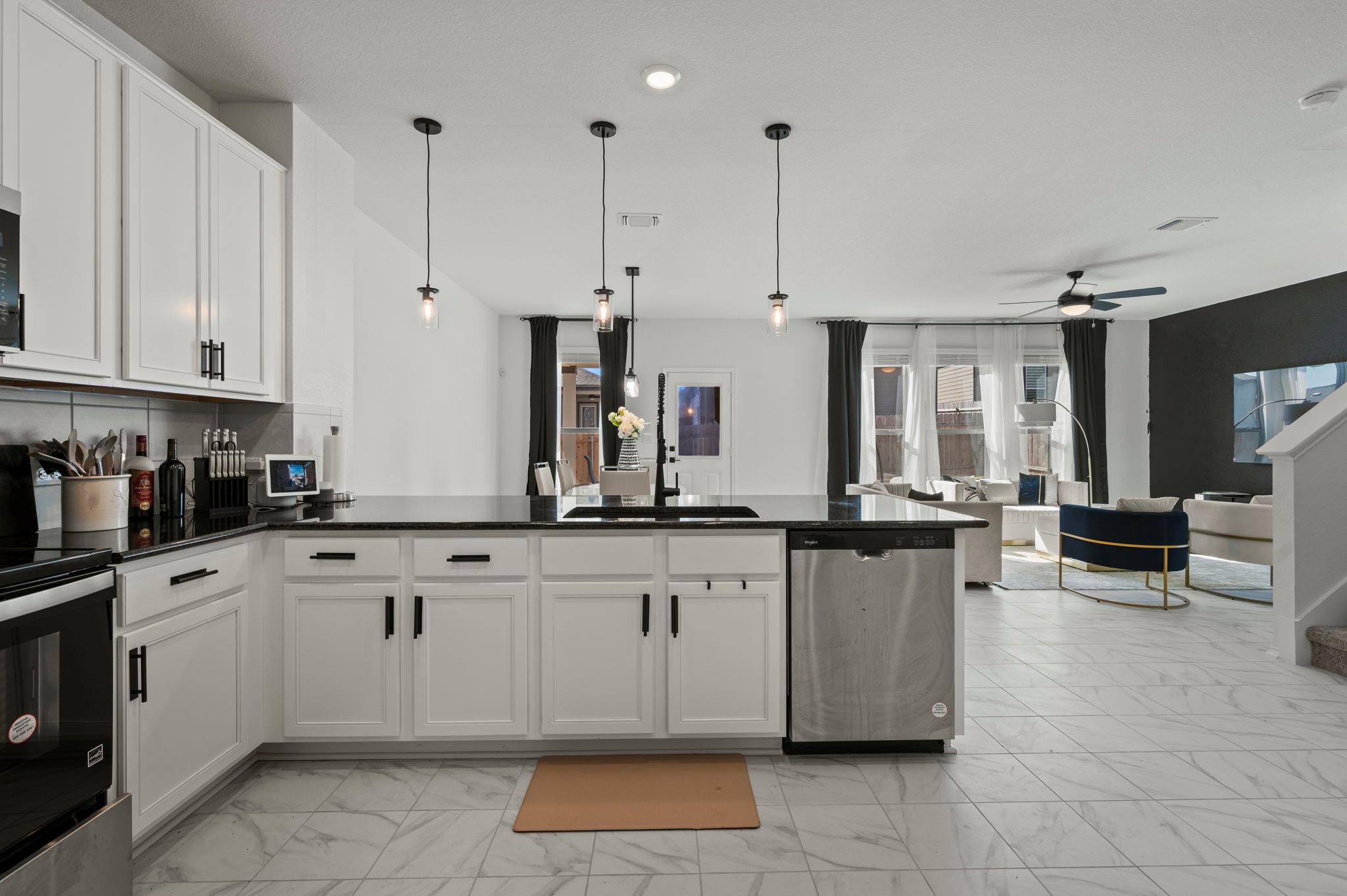 232 Robert Hightower Dr, Jarrell, TX 76537