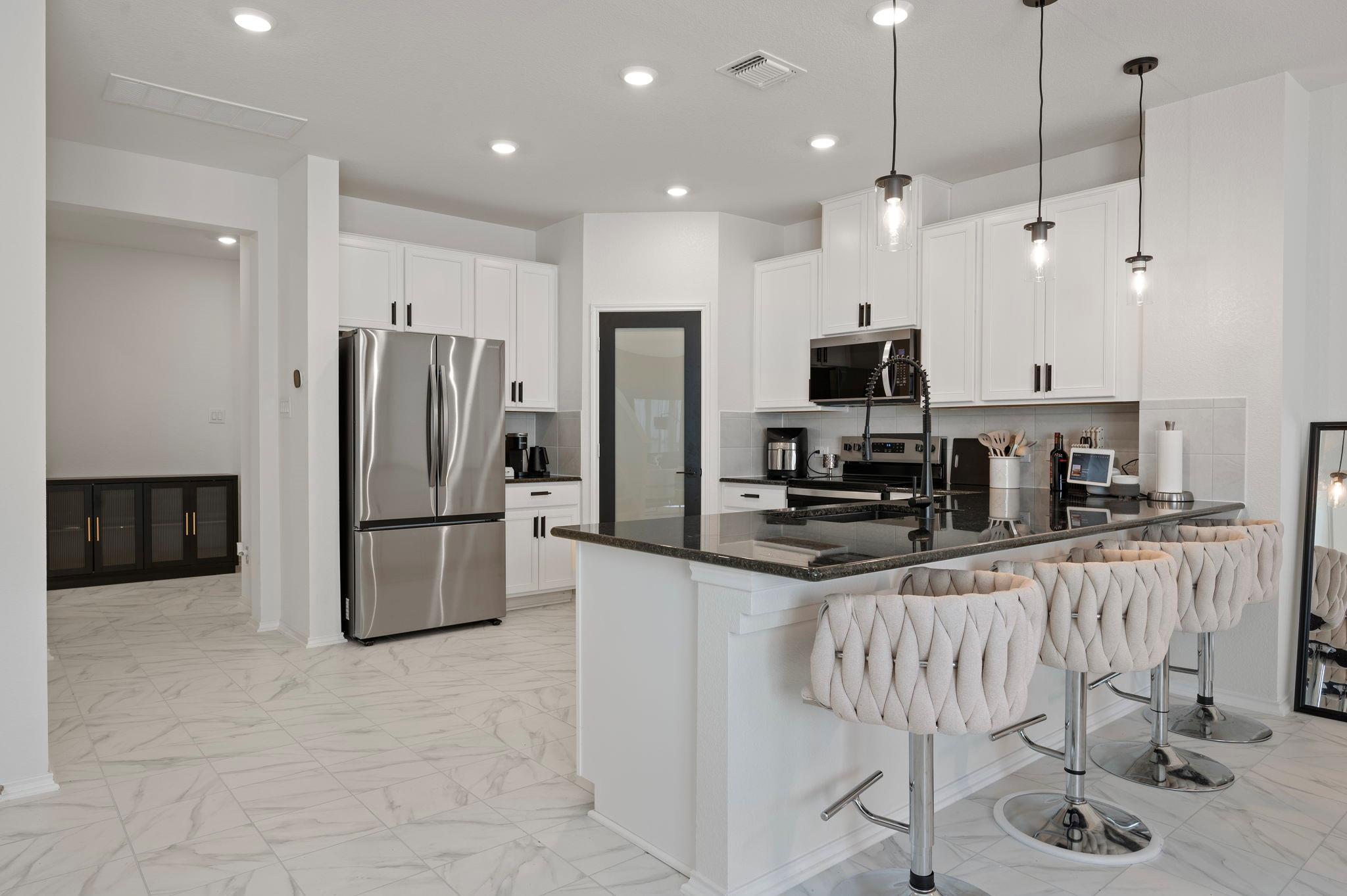 232 Robert Hightower Dr, Jarrell, TX 76537