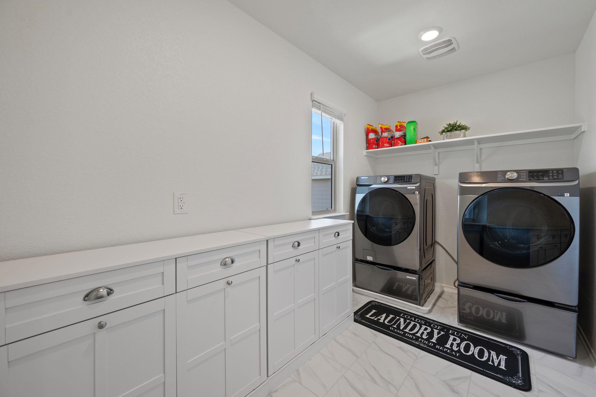 232 Robert Hightower Dr, Jarrell, TX 76537