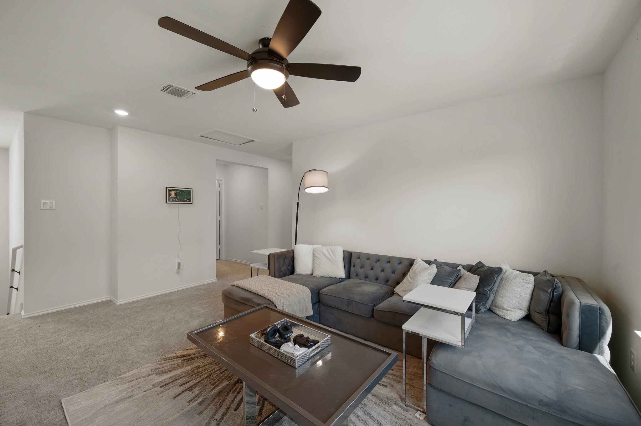 232 Robert Hightower Dr, Jarrell, TX 76537