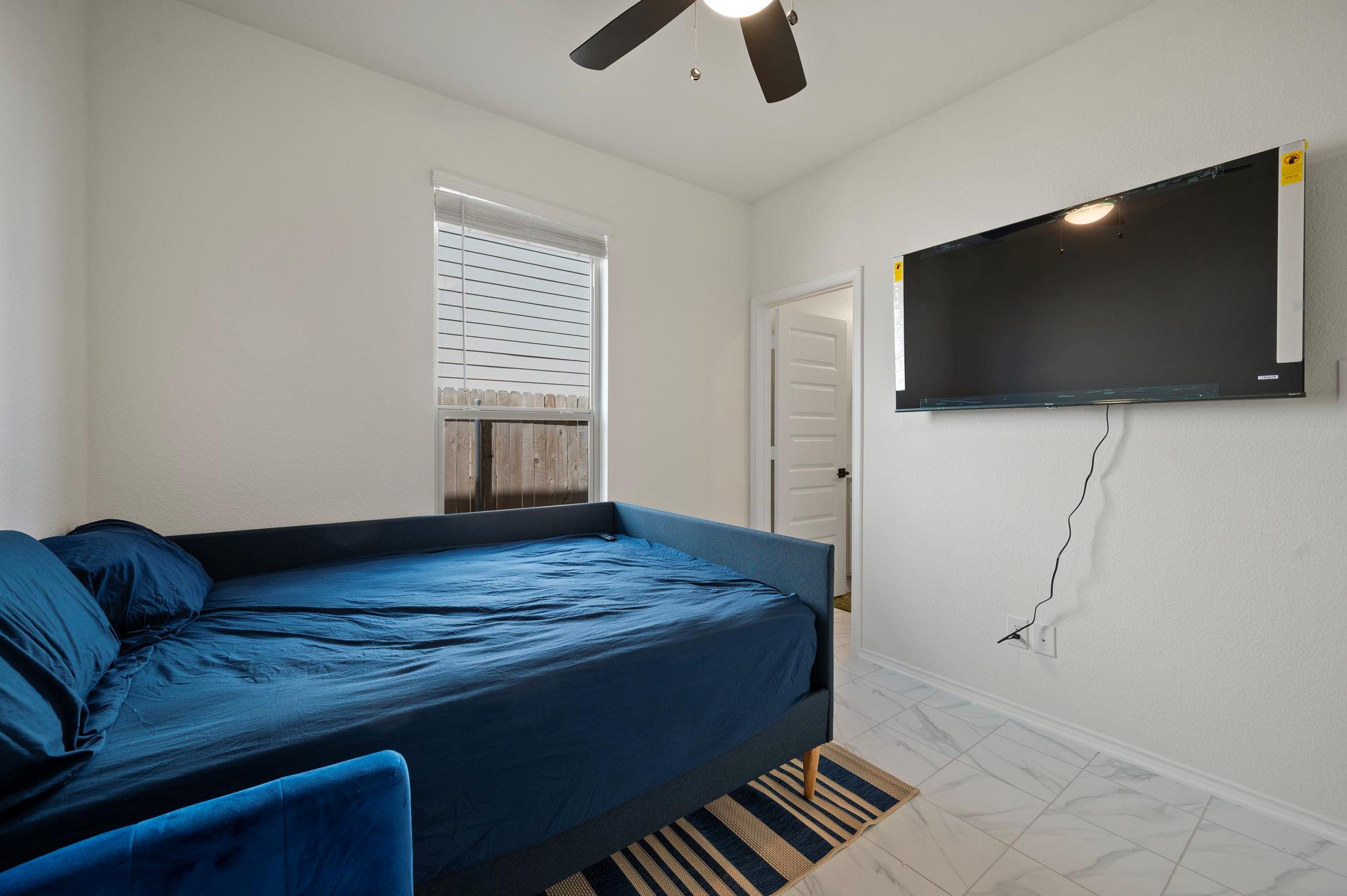 232 Robert Hightower Dr, Jarrell, TX 76537