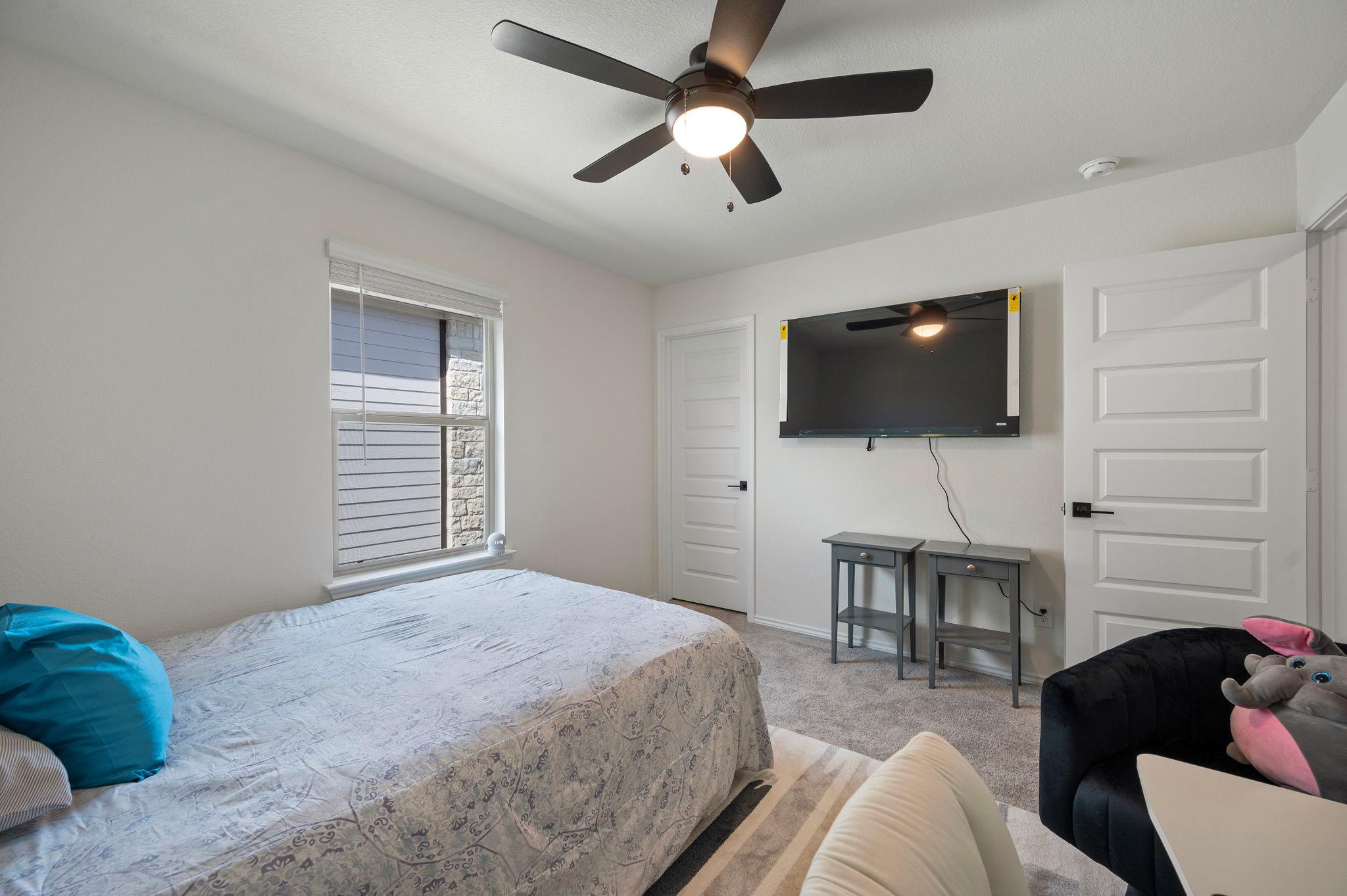 232 Robert Hightower Dr, Jarrell, TX 76537