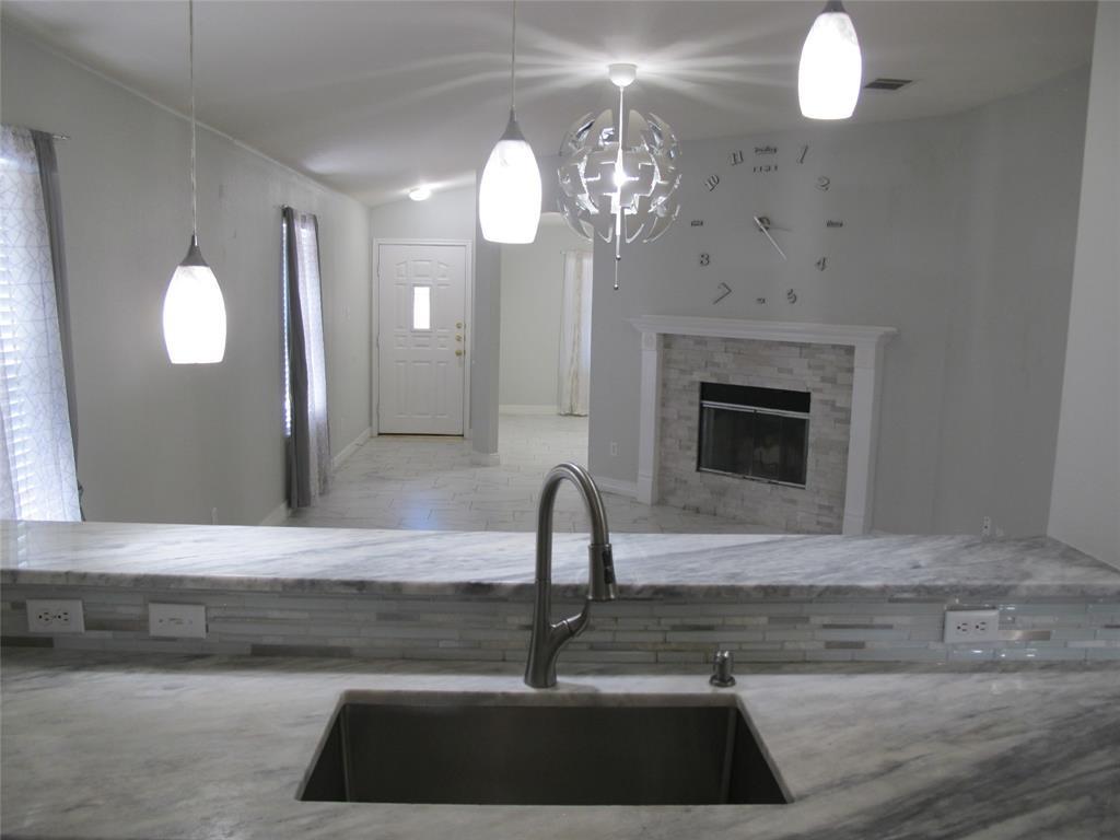 3401 Pioneer Crossing Dr, Round Rock, TX 78665