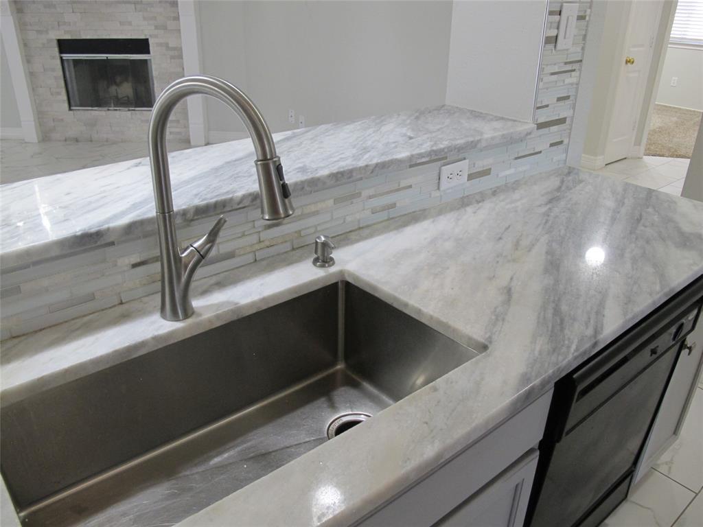 3401 Pioneer Crossing Dr, Round Rock, TX 78665