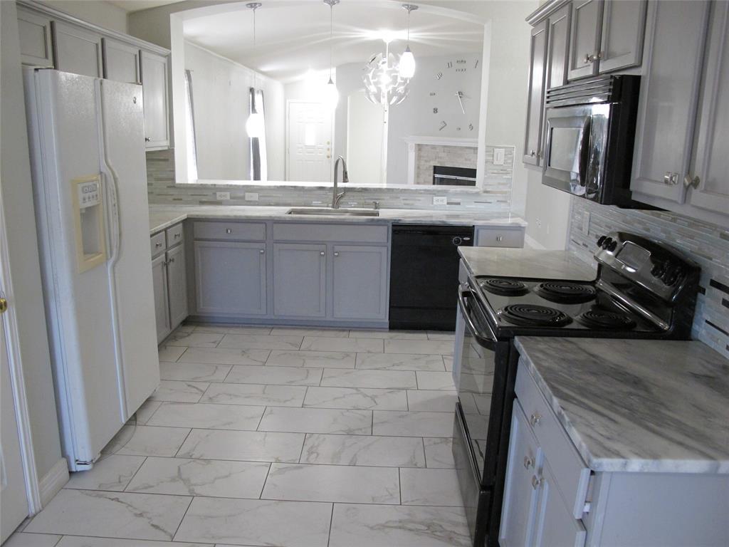 3401 Pioneer Crossing Dr, Round Rock, TX 78665