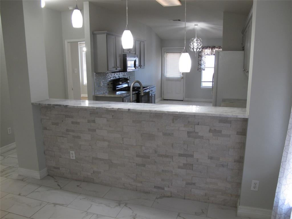 3401 Pioneer Crossing Dr, Round Rock, TX 78665