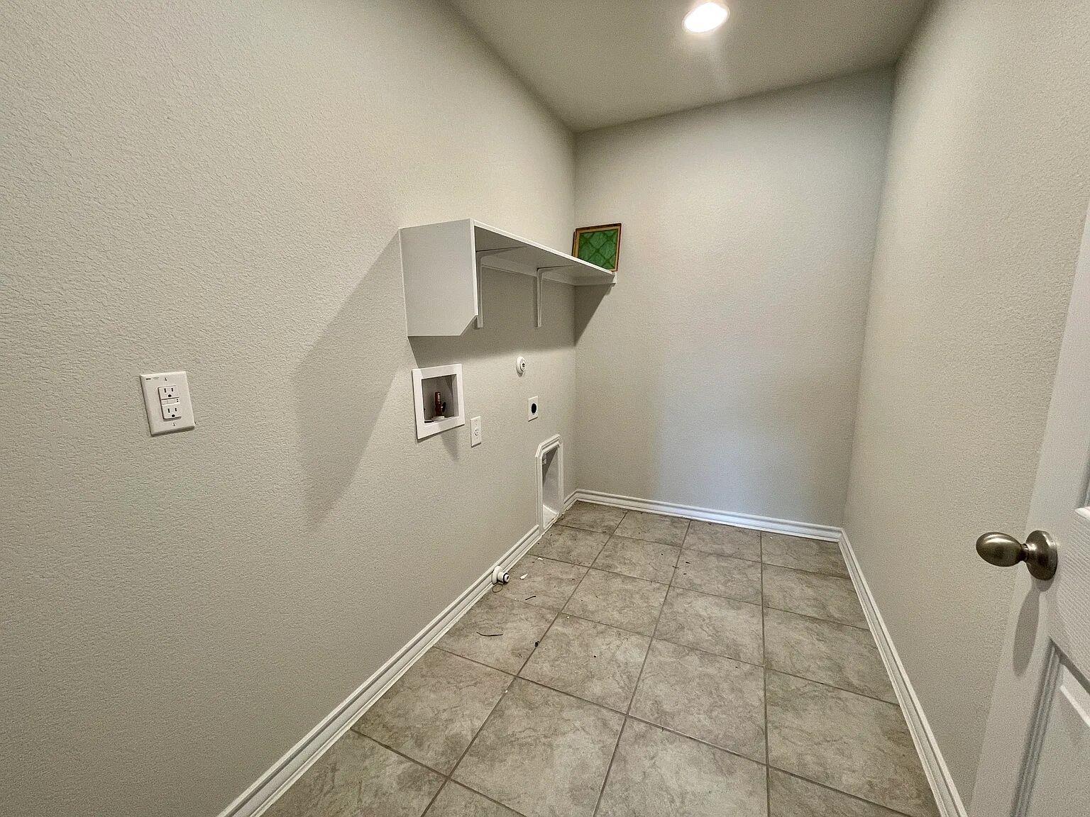 218 Boxwood Dr, Buda, TX 78610