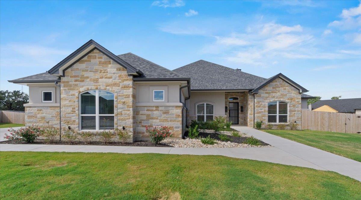 112 Vista De Luna Ln, Belton, TX 76513