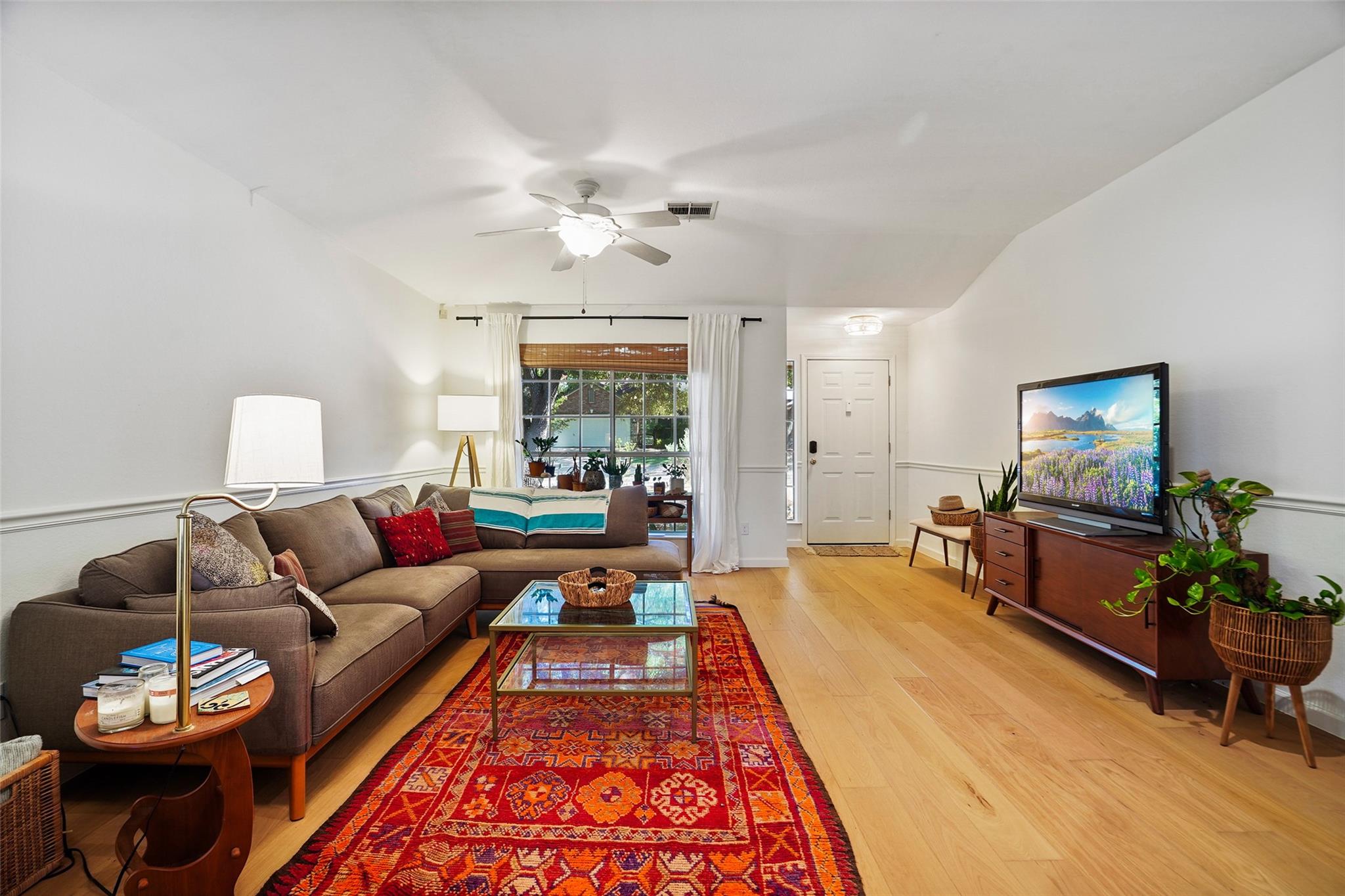 1422 Wheatfall Ln, Austin, TX 78748