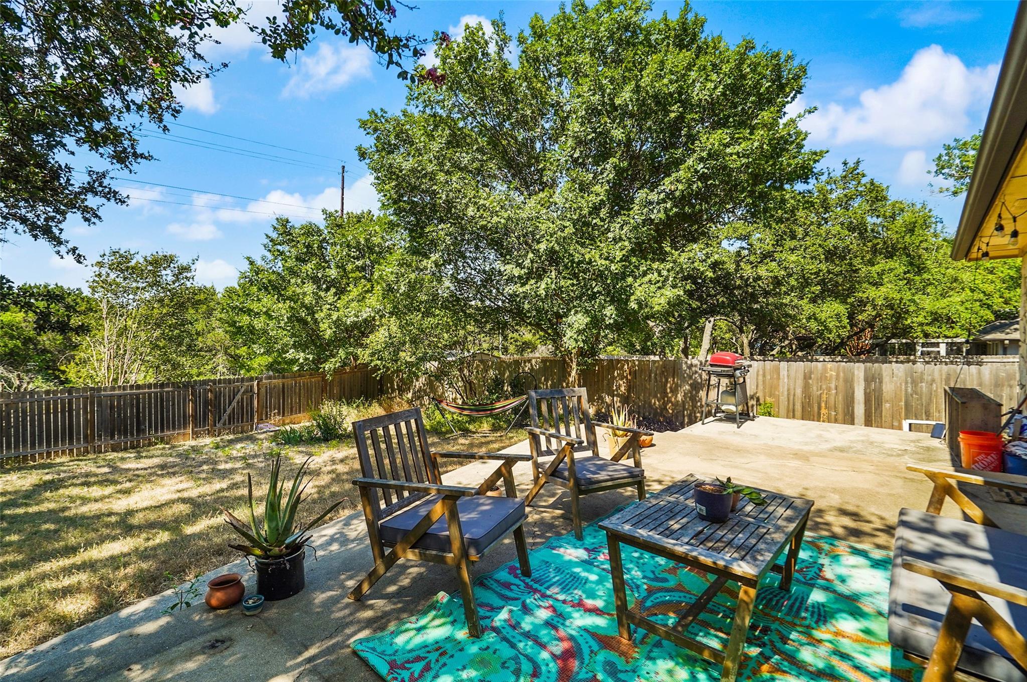 1422 Wheatfall Ln, Austin, TX 78748