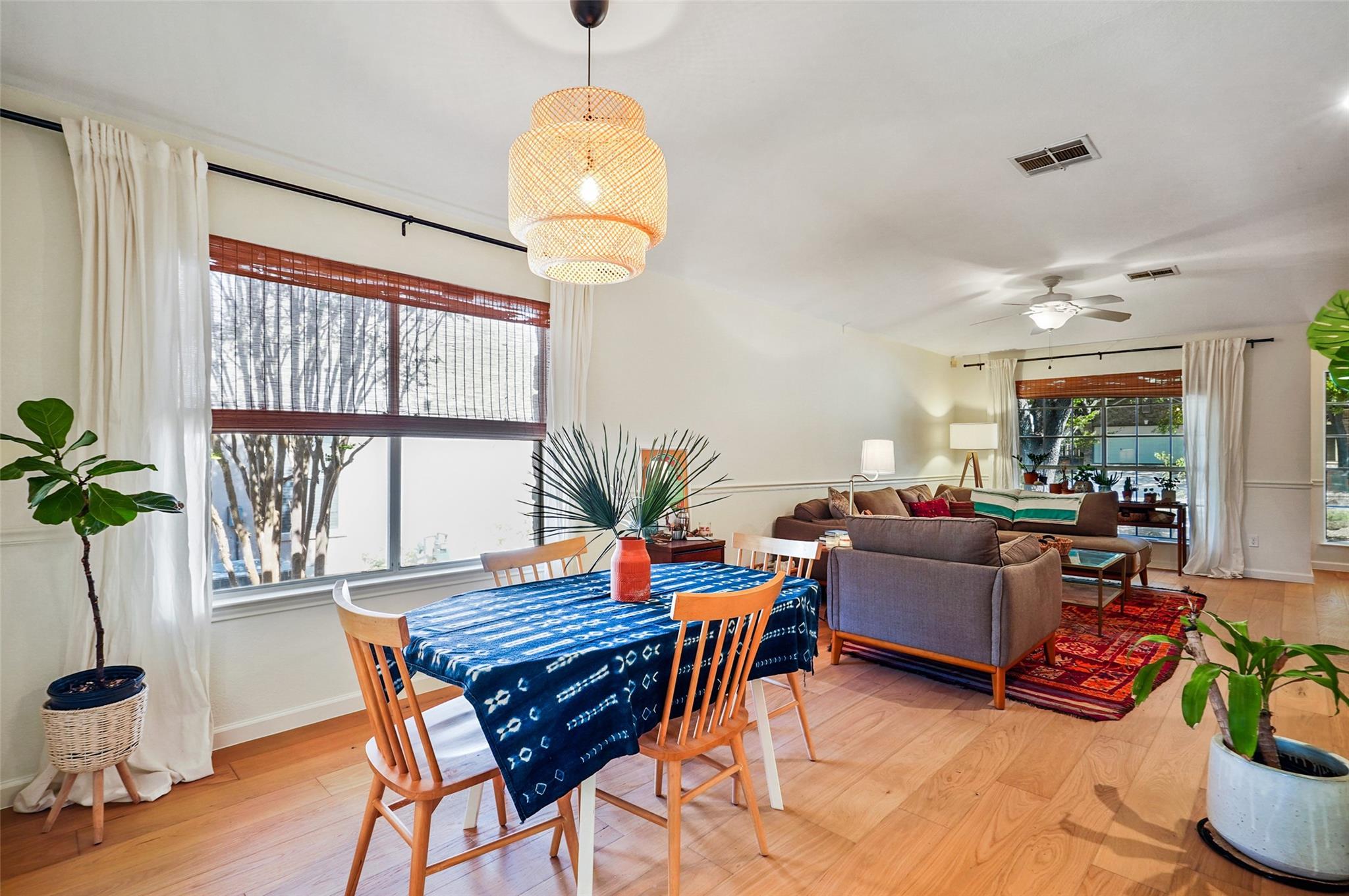 1422 Wheatfall Ln, Austin, TX 78748