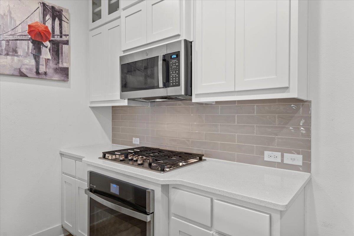 2516 Simond Ave # D, Austin, TX 78723