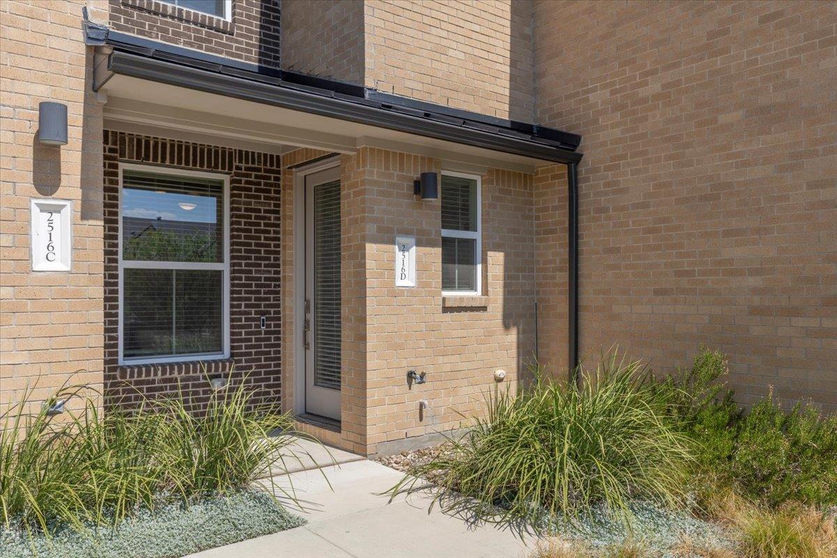 2516 Simond Ave # D, Austin, TX 78723