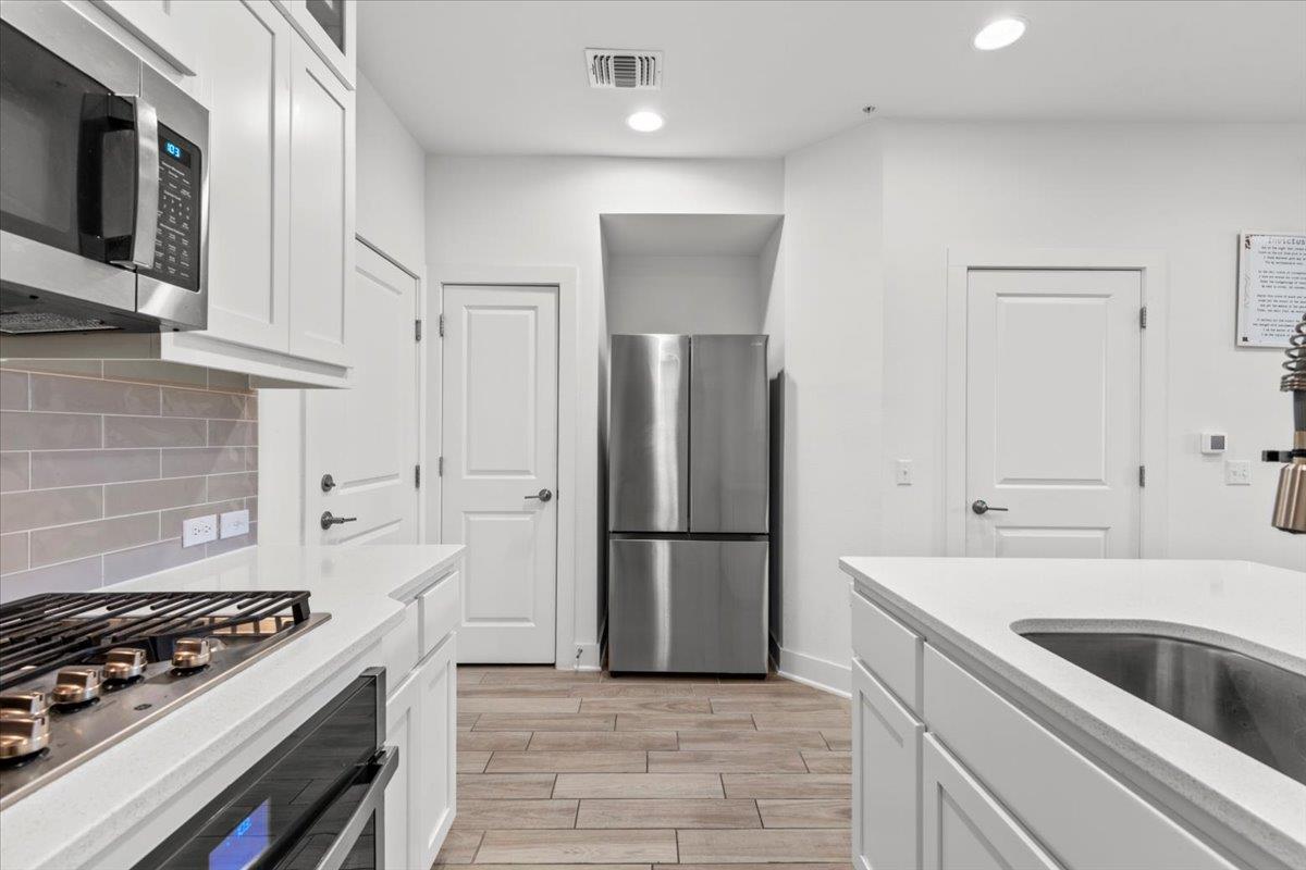 2516 Simond Ave # D, Austin, TX 78723