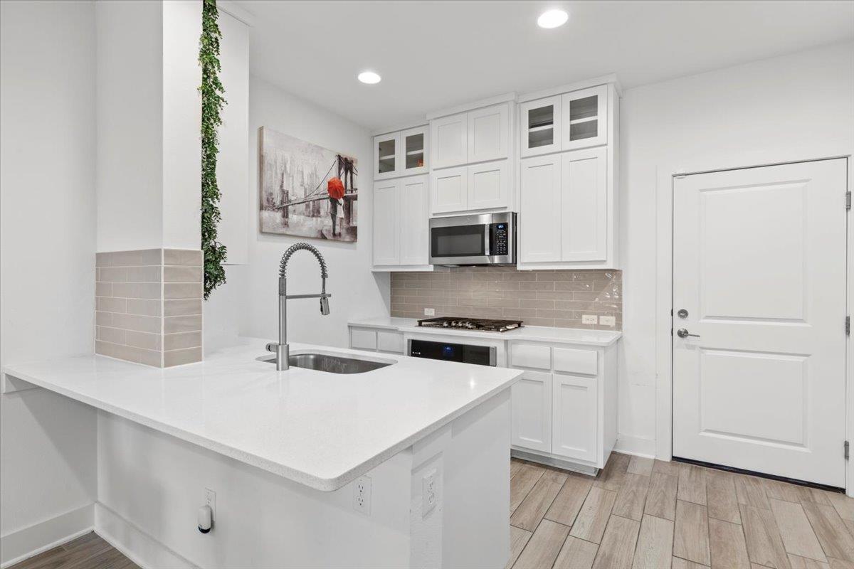 2516 Simond Ave # D, Austin, TX 78723