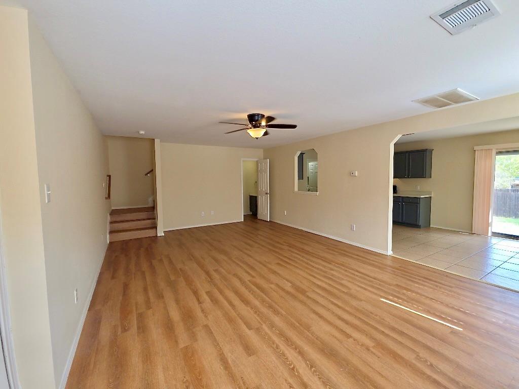 204 Ruby Lake Dr, Kyle, TX 78640