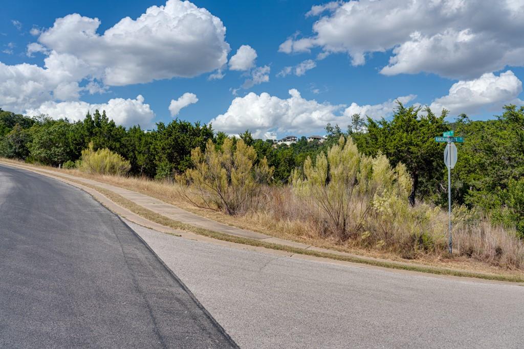 8601 Kelly Cv, Jonestown, TX 78645