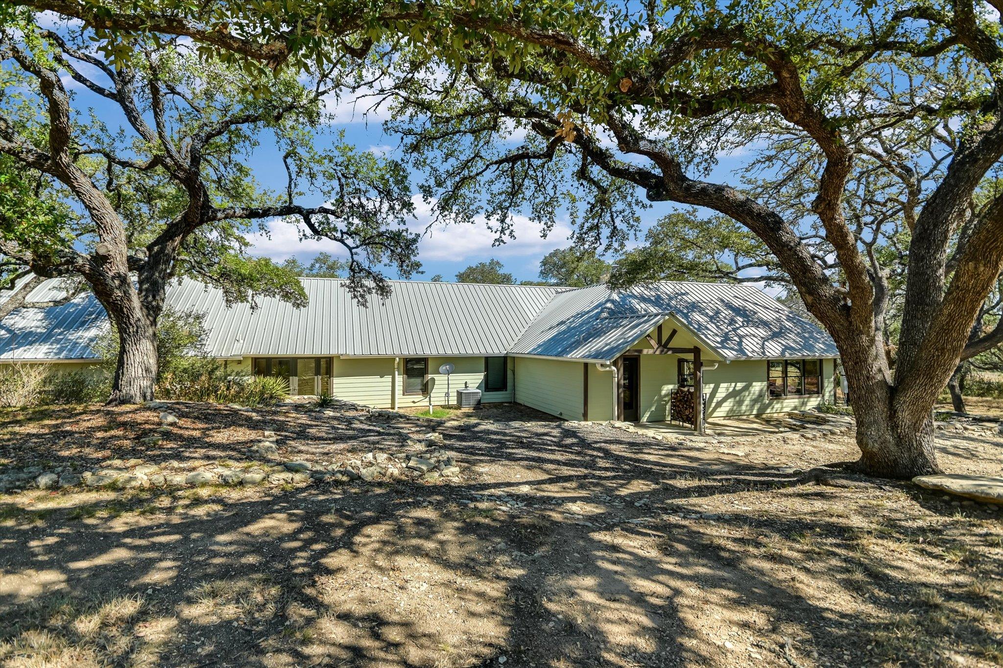 878 Ranch Road 2766, Johnson City, TX 78636