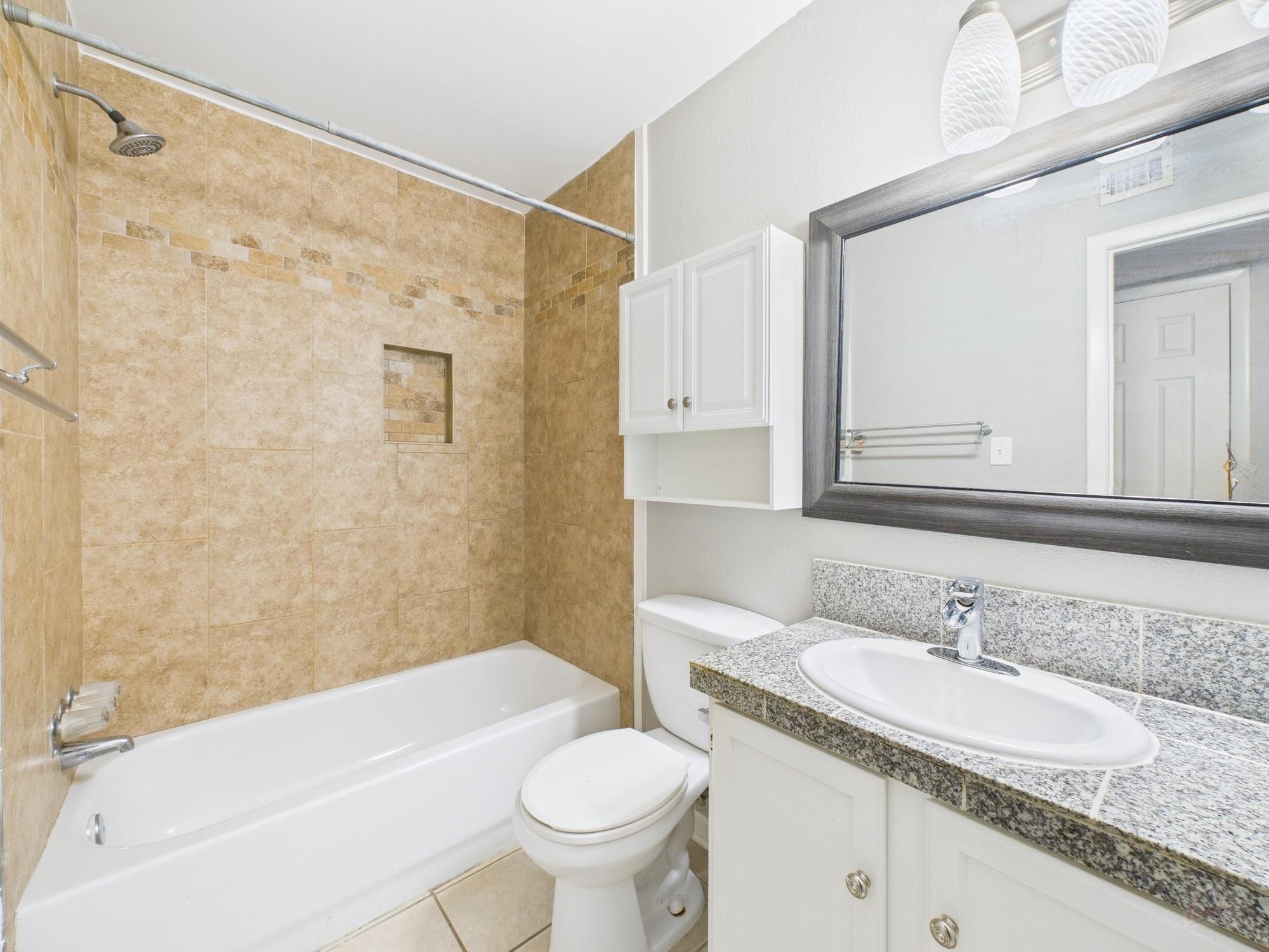 3018 1st St # 109, Austin, TX 78704