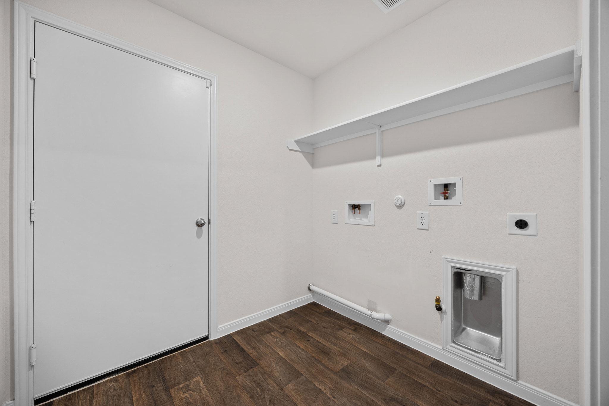 1331 Camden Ln, Lockhart, TX 78644