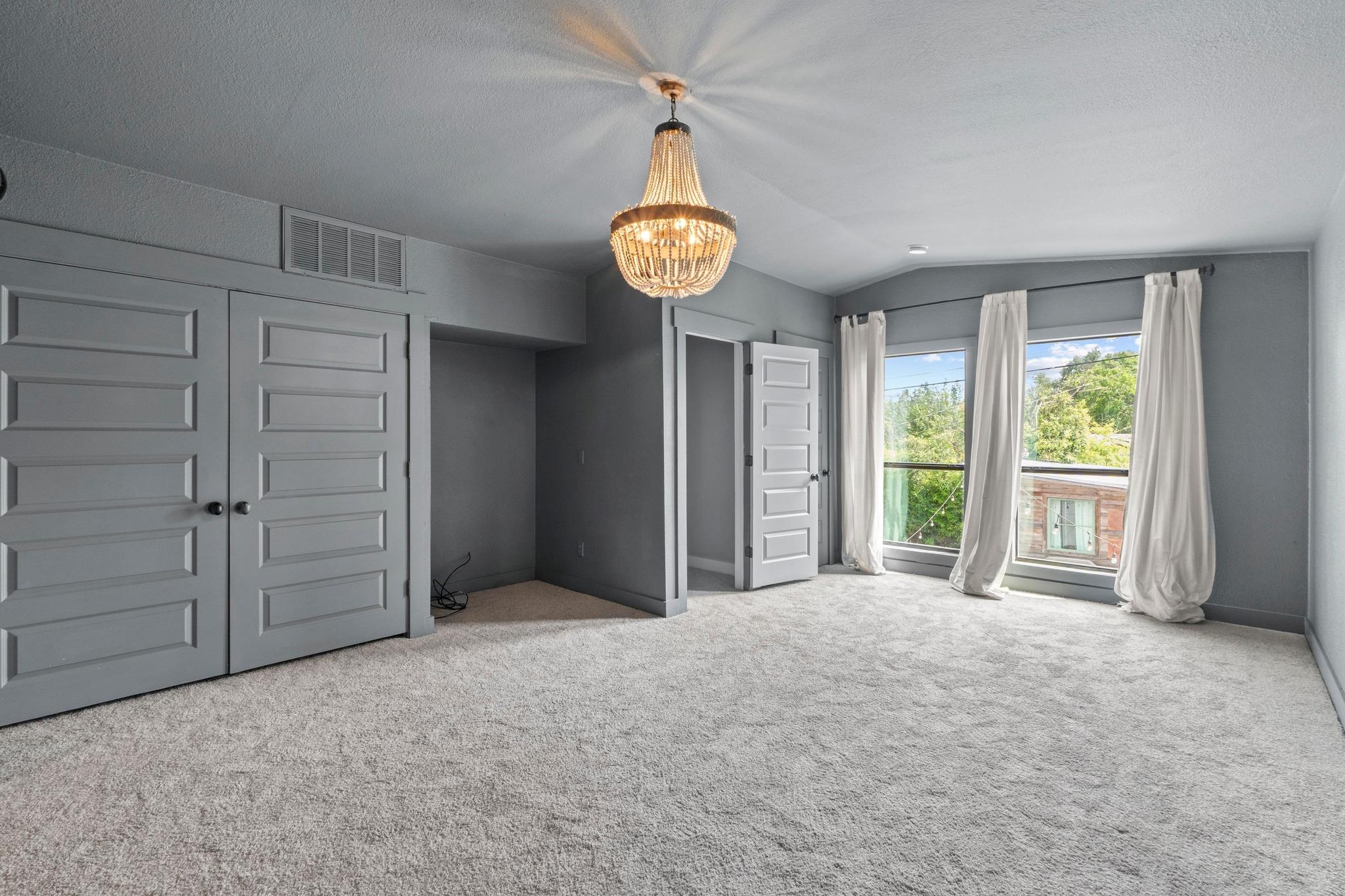 118 Havana St, Austin, TX 78704