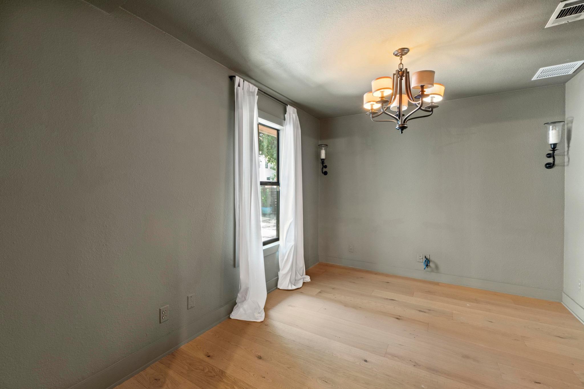 118 Havana St, Austin, TX 78704